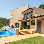 فيلة Exclusive With Pool Seaview *