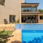 Exclusive With Pool Seaview فيلة توسا ذي مار